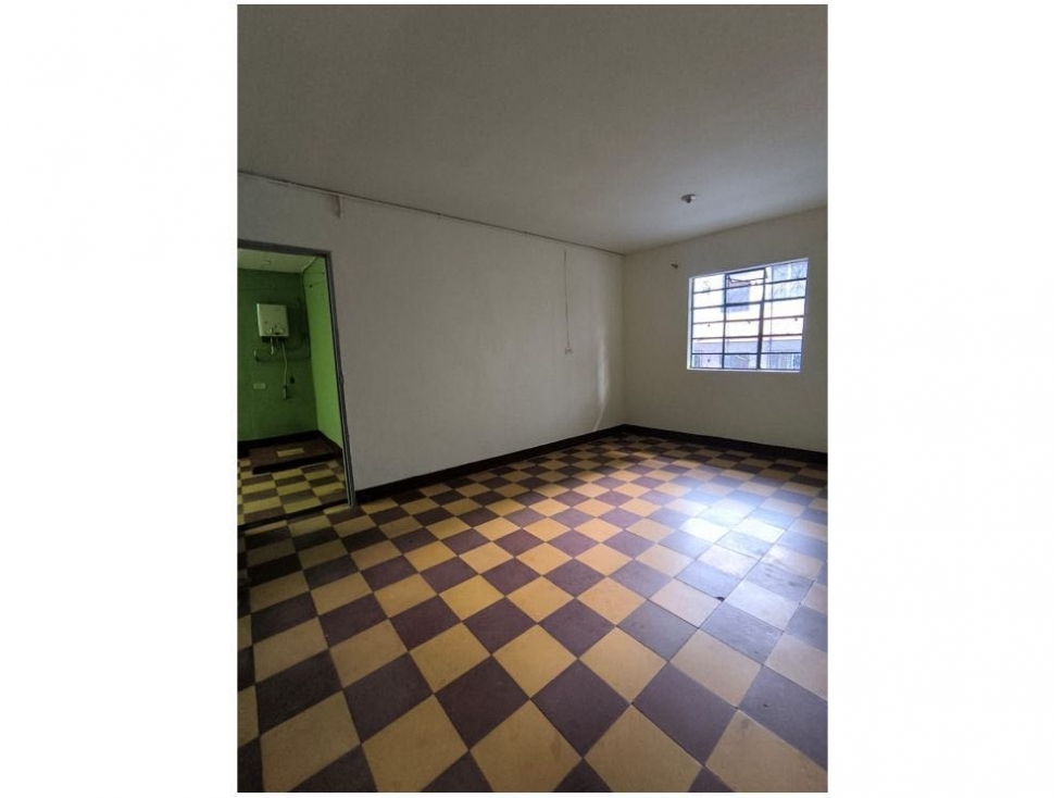 CASA LOTE CON AIRE LIBRE | LA MISERICORDIA, COPACABANA EN VENTA E231
