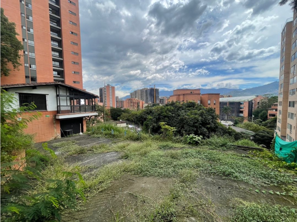 Casa lote en Envigado cerca a la Salle