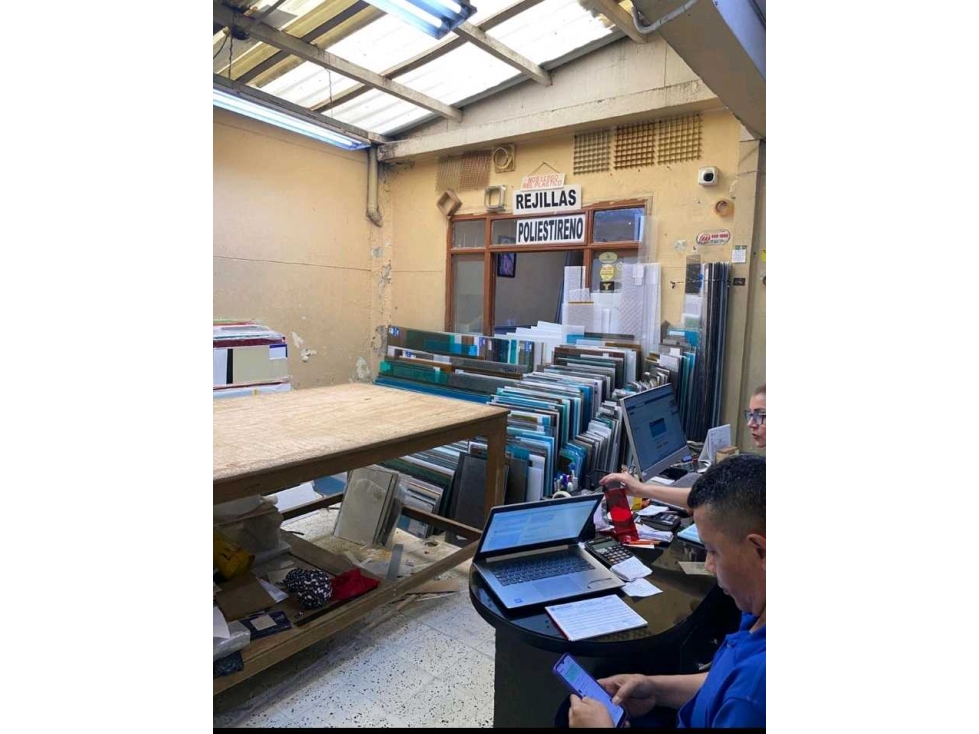 Inmueble lote en Plaza Zea, con locales comerciales independientes — foto 3