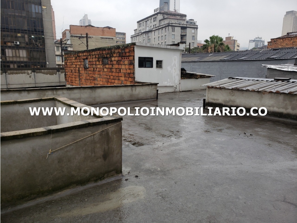 CASA LOTE EN VENTA - SECTOR CENTRO DE LA CIUDAD COD: 25687