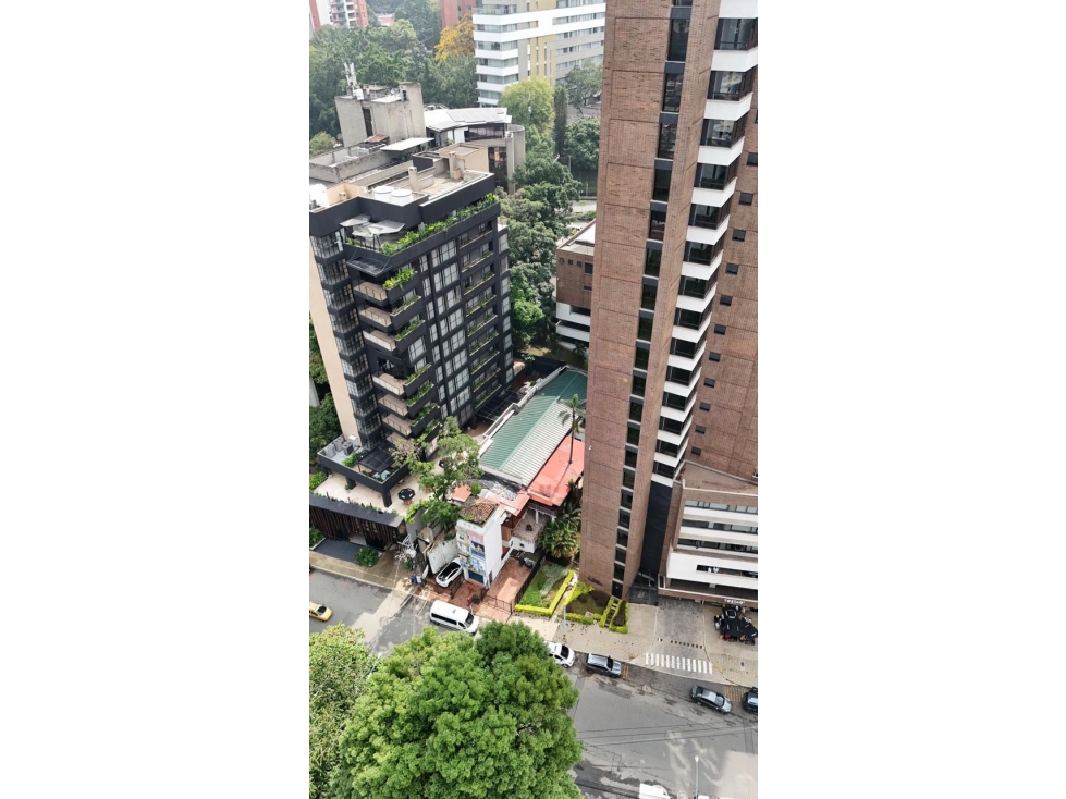 Casa Lote para desarrollo en el Poblado — foto 3