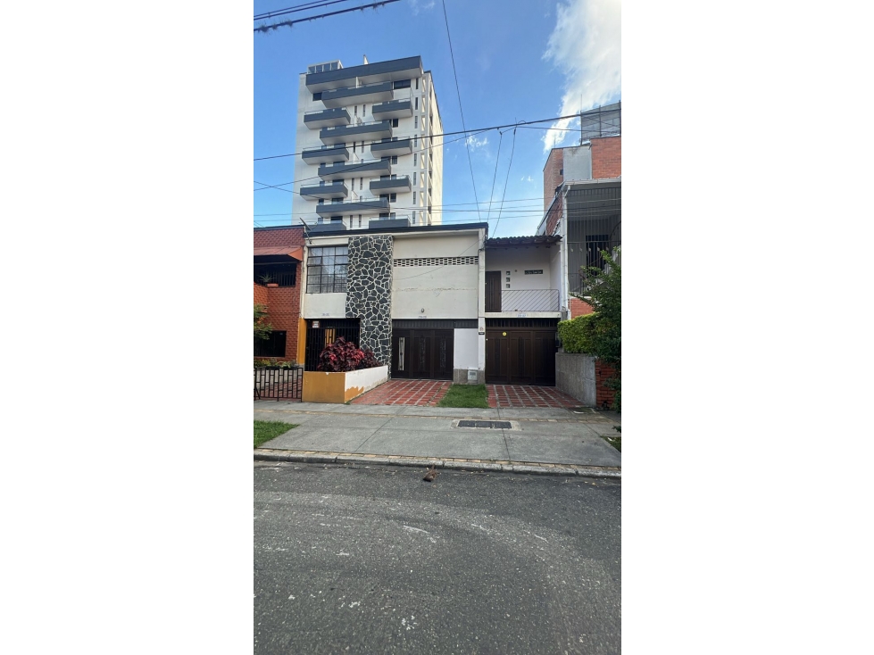 Casa Lote Laureles - Oportunidad de Inversión