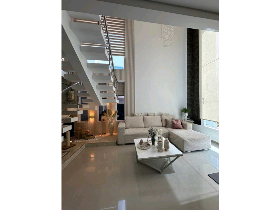 Casa lujosa recien construida en condominio sector Las Mercedes — foto 3