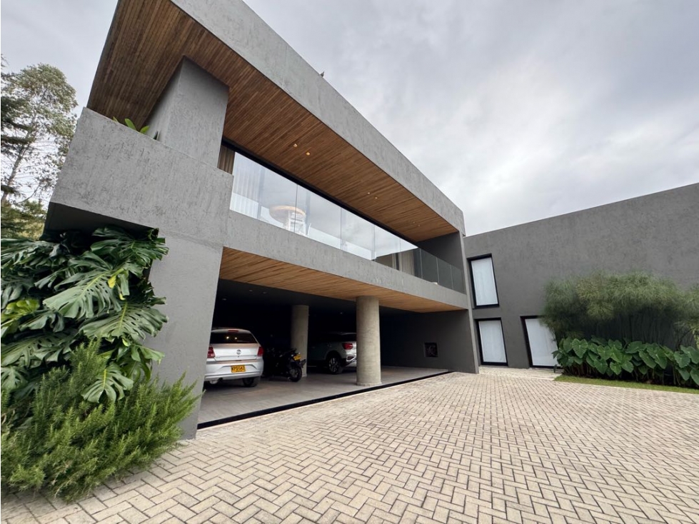 Casa Luxury en Parcelación sector El Retiro, V Pantanillo Montesereno — foto 2