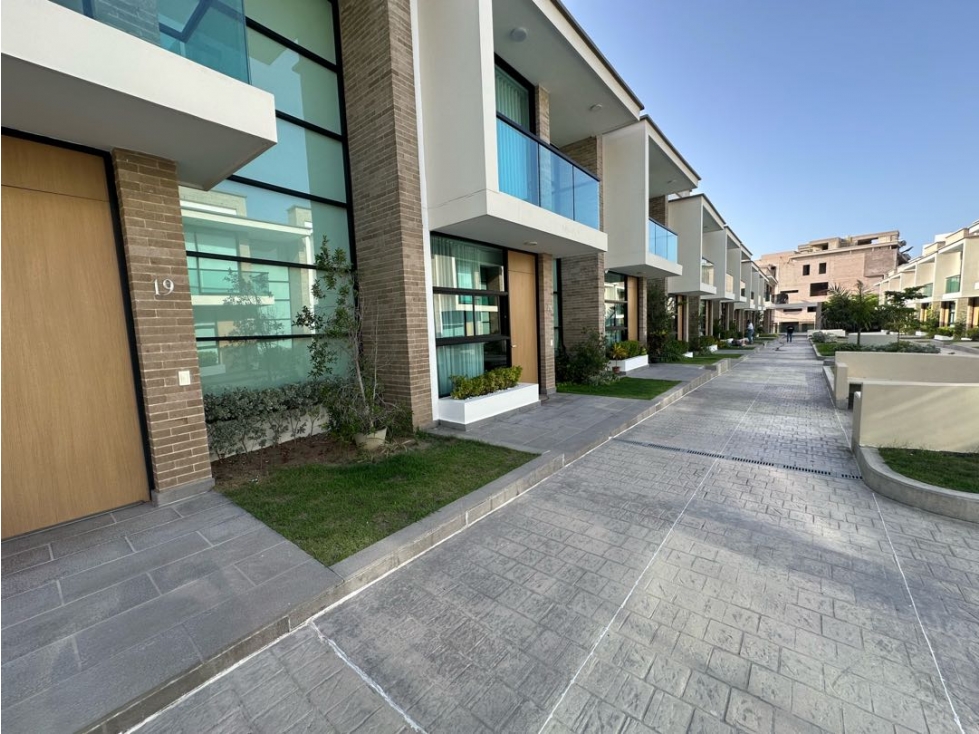 CASA DUPLEX LUXURY EN VENTA EN LISBOA EN VILLA CAMPESTRE PARA ESTRENAR