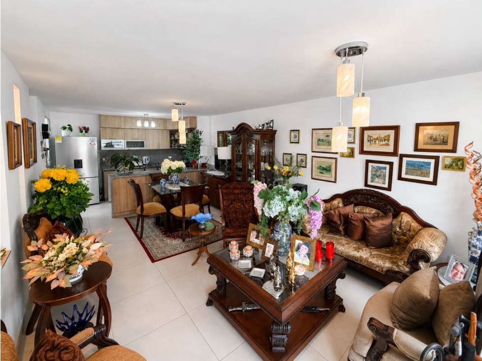 HERMOSA CASA MEDIANERA EN VENTA — foto 3