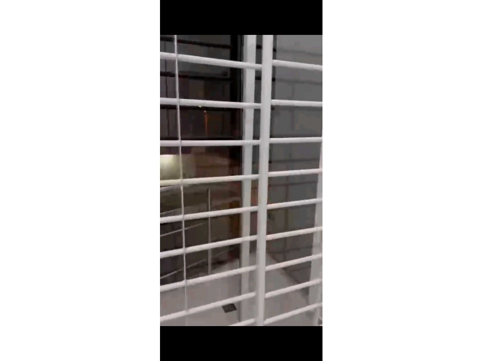 CASA MEDIANERA Y ESQUINERA EN VENTA — foto 3