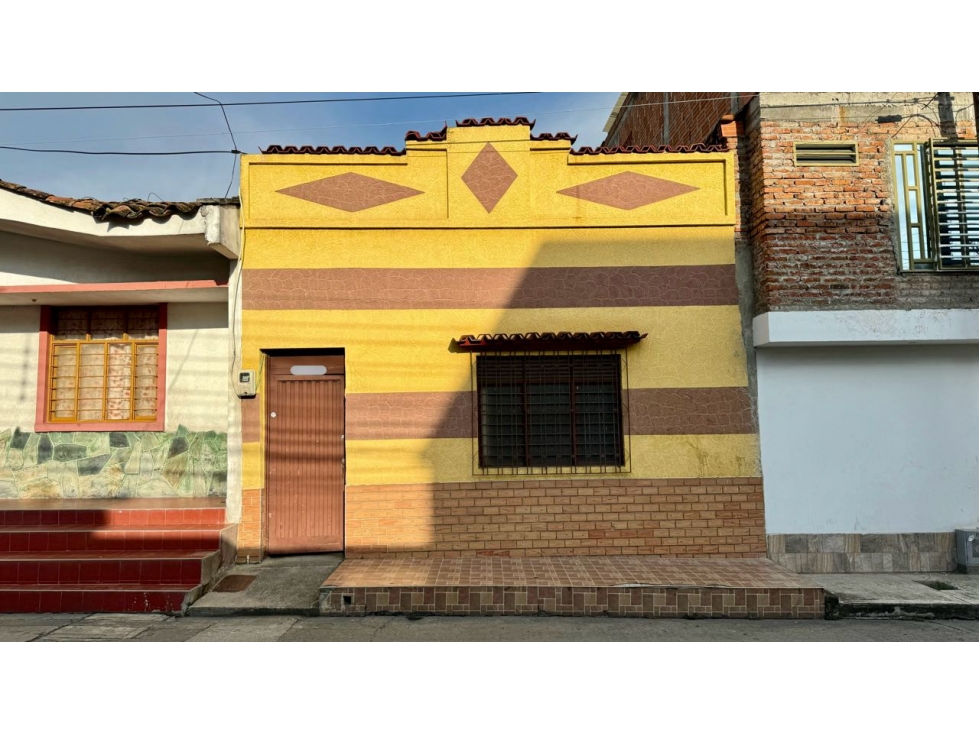 Casa mejora de una planta en venta Barrio La Colombina Palmira Valle