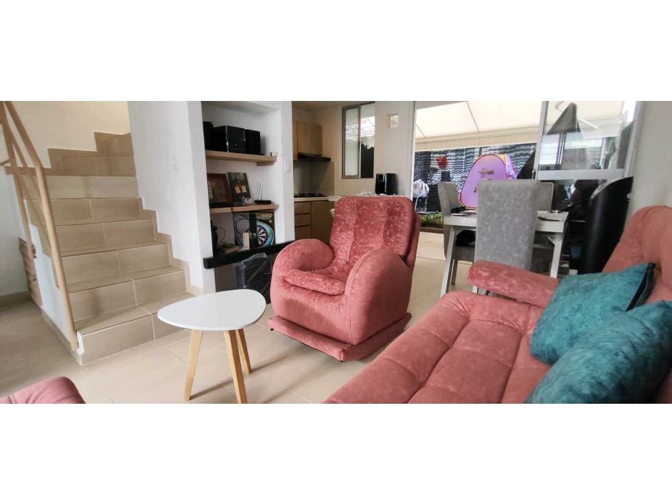 Casa moderna de 67.91 M2 en 415 mill neg, en La Mesa Cund en conjunto