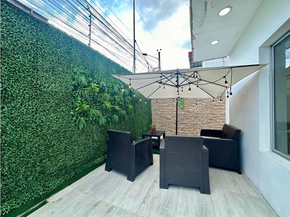 EN VENTA CASA DE DOS PISOS EN VENTA EN PORTOVIEJO - SECTOR LOS MANGOS - 3