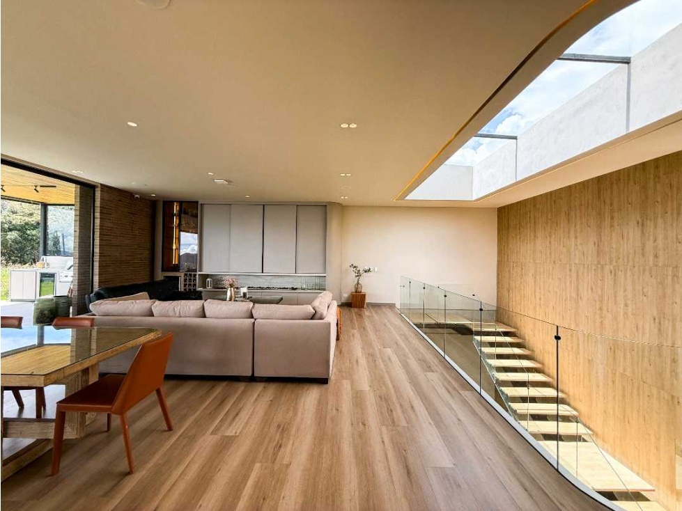 CASA MODERNA EN VENTA EN EL ALTO DE LAS PALMAS - 2