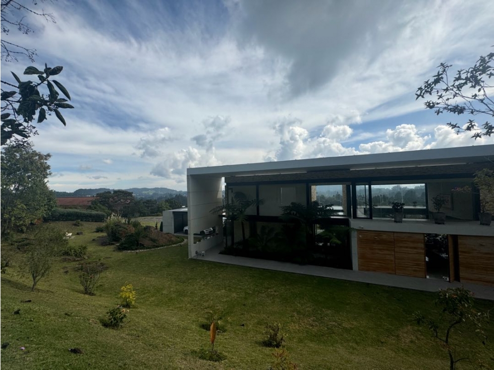 Casa moderna en venta Sector Alto de Las Palmas con vista perfecta — foto 6