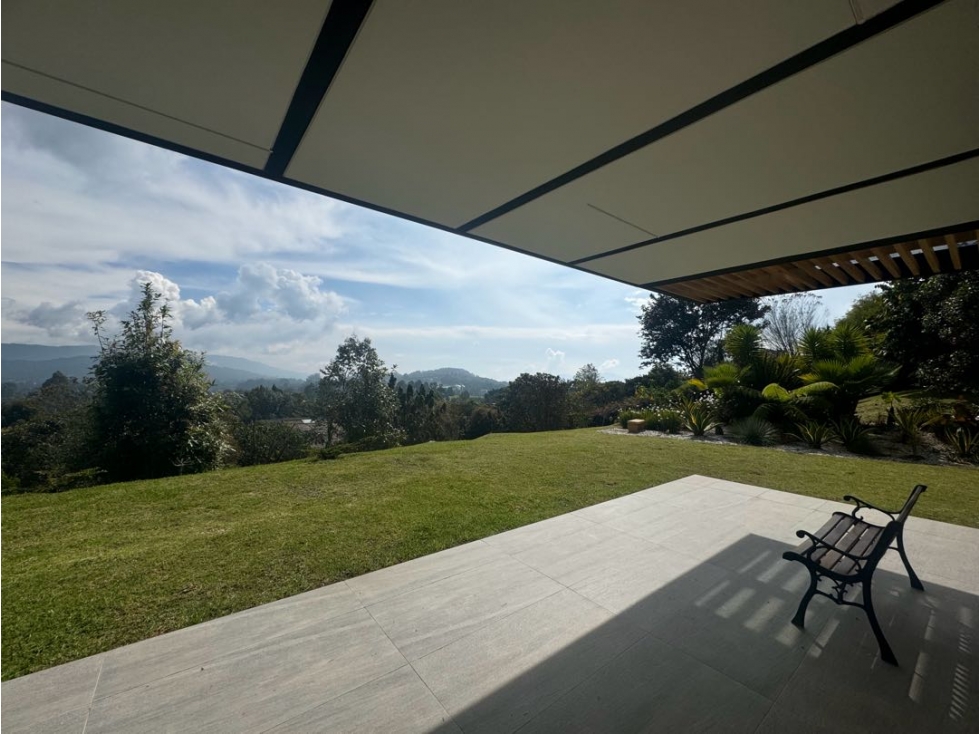 Casa moderna en venta Sector Alto de Las Palmas con vista perfecta — foto 2