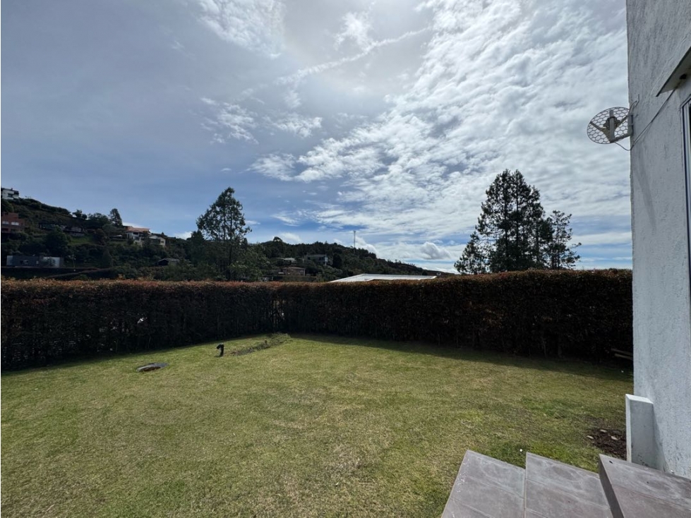 Casa moderna en venta en Envigado Loma del Escobero con vista — foto 5