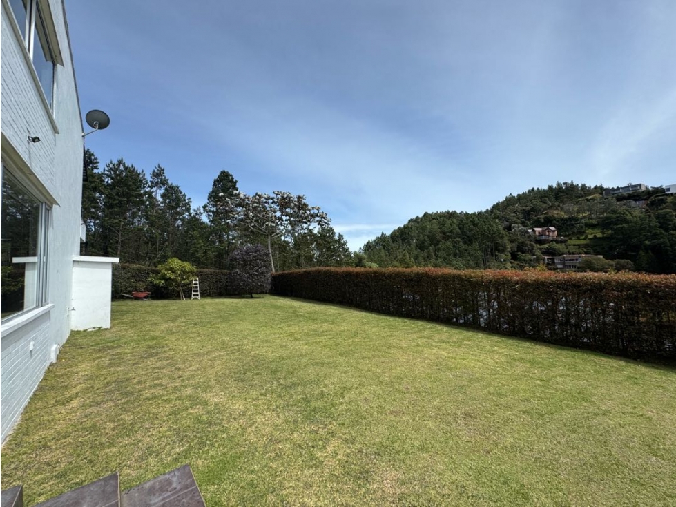 Casa moderna en venta en Envigado Loma del Escobero con vista — foto 6