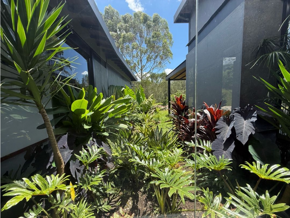 CASA MODERNA UBICADA EN EL RETIRO — foto 6