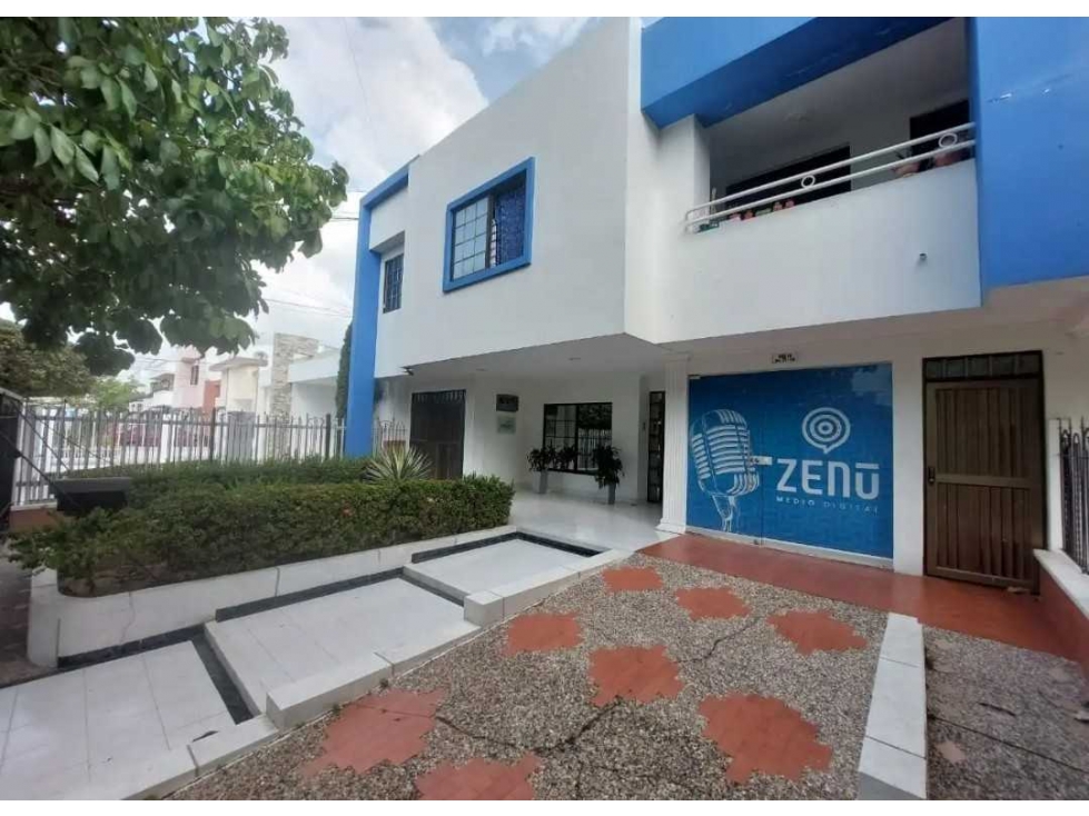 Casa más local y apartamentos en venta en Pasatiempo, Montería