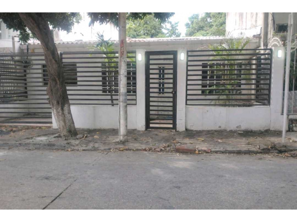 Casa Multifamiliar Ubicación central - 005K