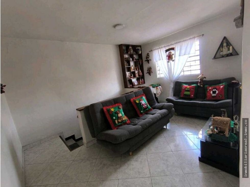 CASA MUY AMPLIA | BARRIO FLORENCIA, MEDELLÍN EN VENTA E258 — foto 3
