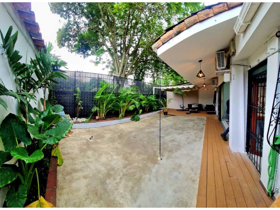 Venta casa independiente cerca al parque de La Flora — foto 2