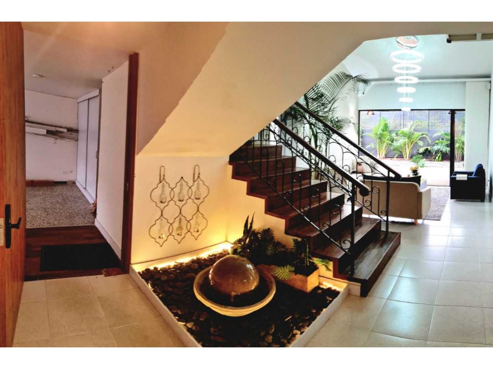 Venta casa independiente cerca al parque de La Flora — foto 3