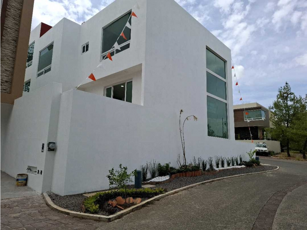 casa NUEVA ALTOZANO MORELIA CON PANELES SOLARES — foto 2