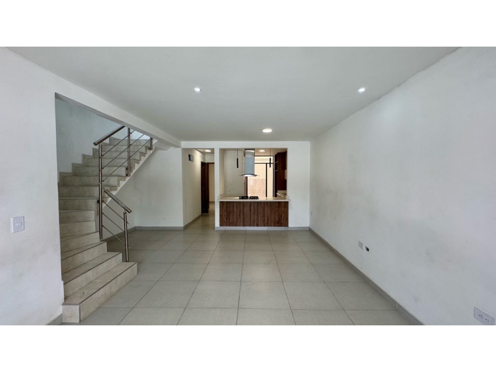 Casa nueva de tres pisos con terraza en venta - Las Mercedes Palmira — foto 2