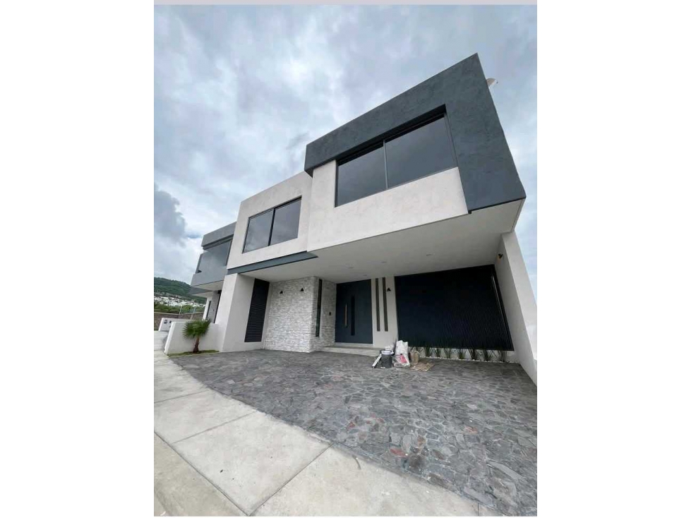 CASA NUEVA RESIDENCIAL ALAMOS TRES MARIAS