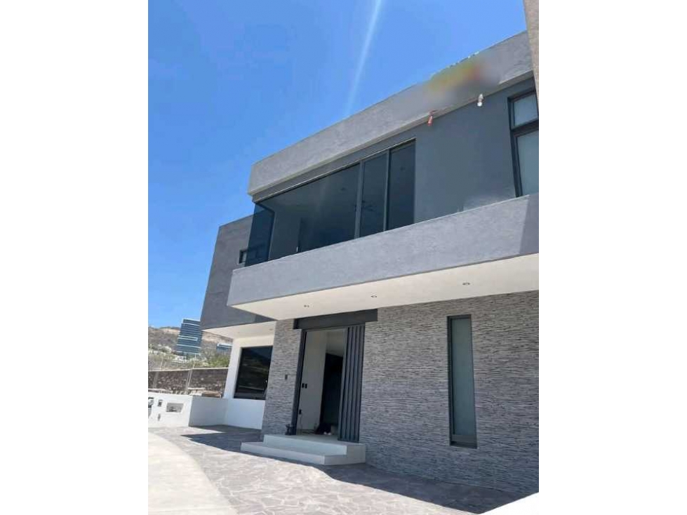 CASA NUEVA EN ALAMOS TRES MARIAS