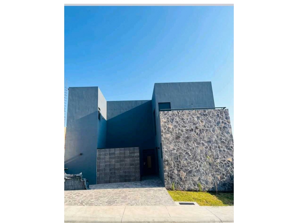 CASA NUEVA EN ALAMOS TRES MARIAS