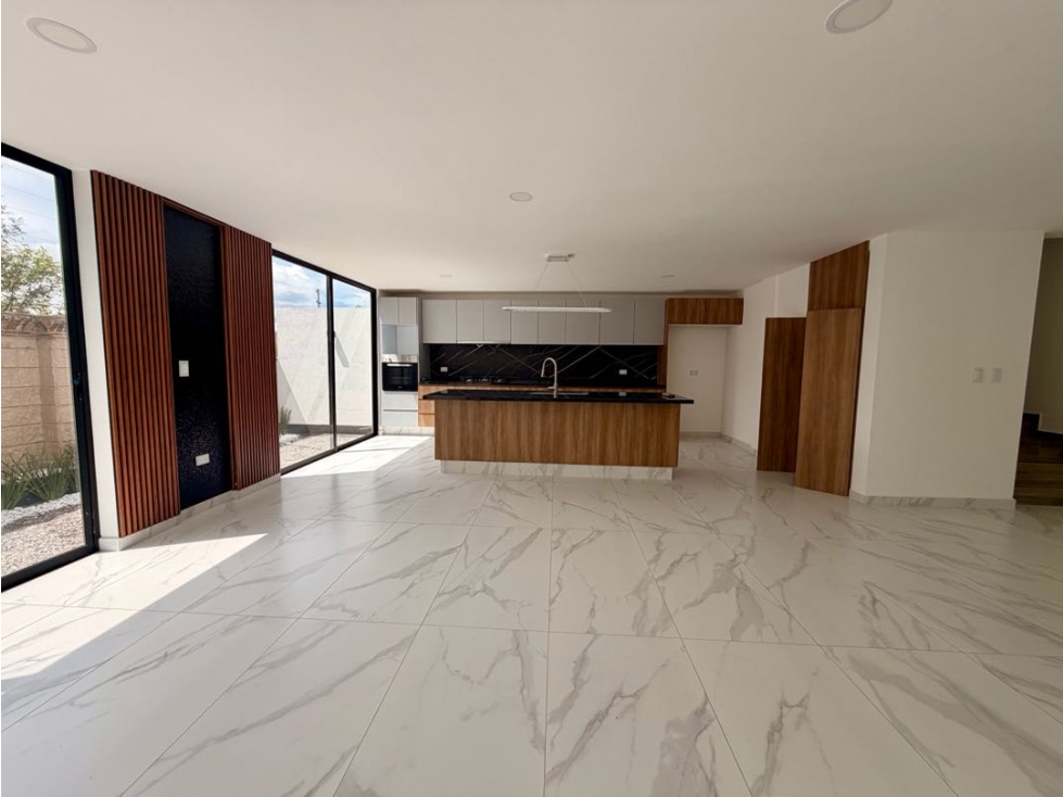Casa Nueva en Lomas a 3 min Barrio Cascatta con Cto. de servicio — foto 2