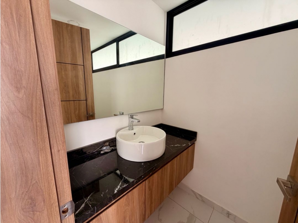 Casa Nueva en Lomas a 3 min Barrio Cascatta con Cto. de servicio — foto 5