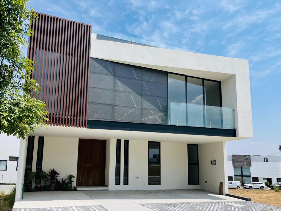 Casa nueva en renta en lomas de Angelopolis 2 y recámara en PB! - 1