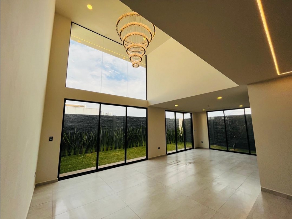 Casa nueva en renta en lomas de Angelopolis 2 y recámara en PB! - 2