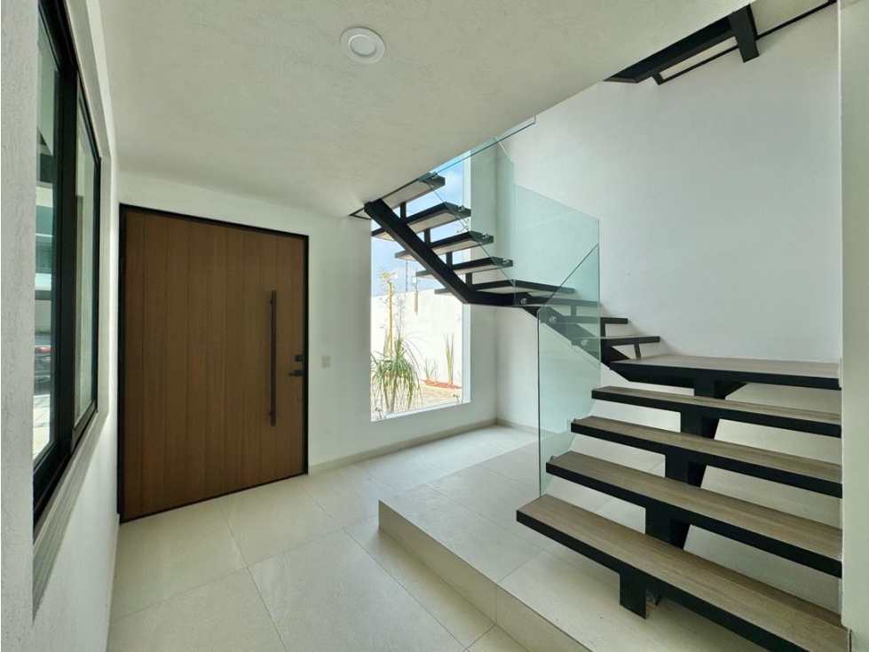 Casa Nueva en Venta en Metepec: Exclusivo Diseño y Ubicación Perfecta — foto 4