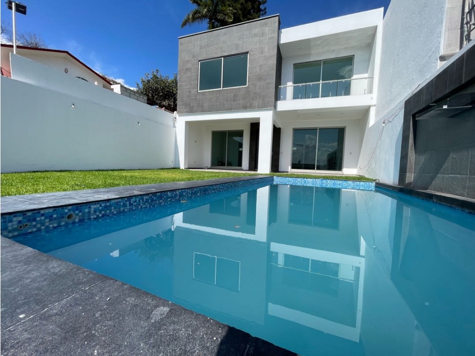 CASA NUEVA EN VENTA MODERNA EN RESIDENCIAL A 5 MIN DEL SUR DE CUERNA