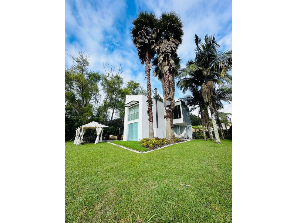 Casa para Arriendo Amoblado en Parcelación Llanogrande