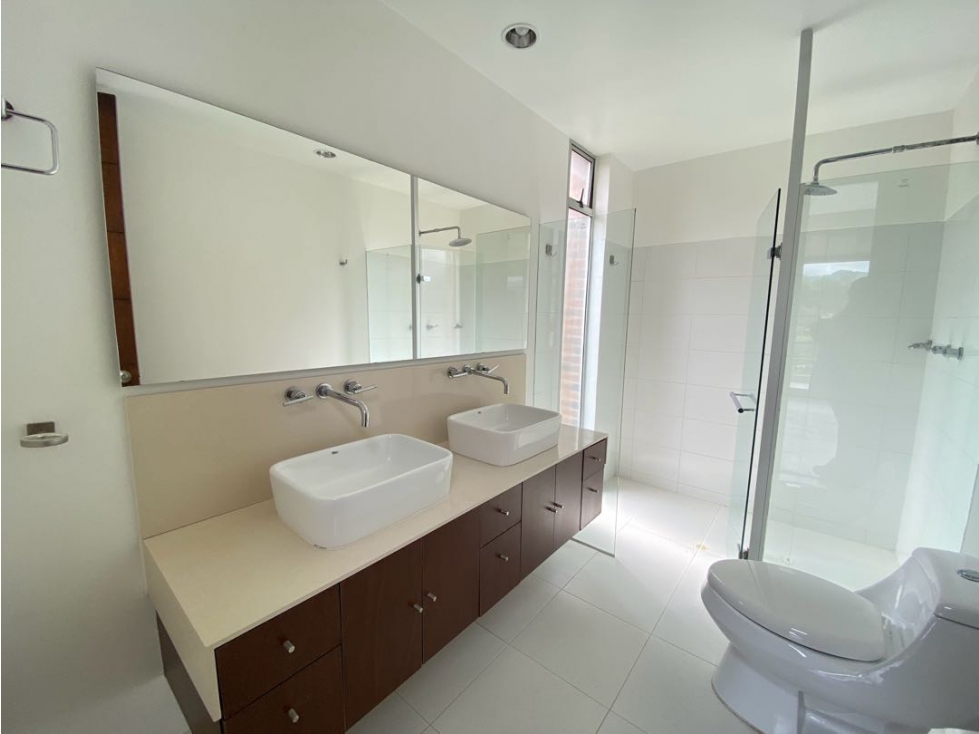 Casa para arriendo en Llanogrande — foto 6