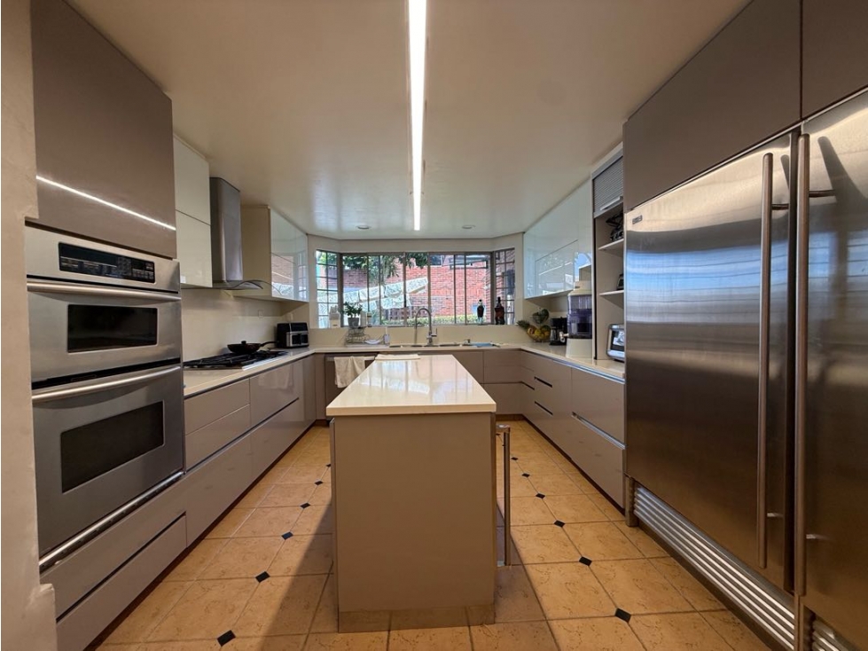 CASA PARA ARRIENDO UBIADA EN EL POBLADO EN LA COLA DEL ZORRO — foto 5