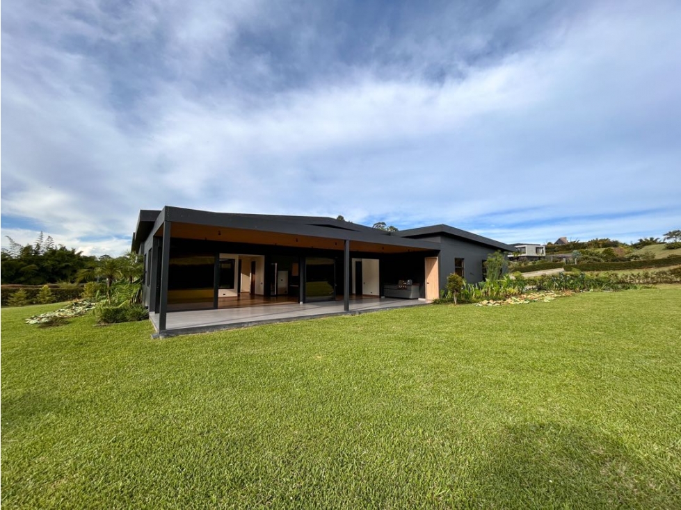 CASA PARA ESTRENAR DE UN NIVEL EN LLANORANDE/ VILACHAGUA — foto 3