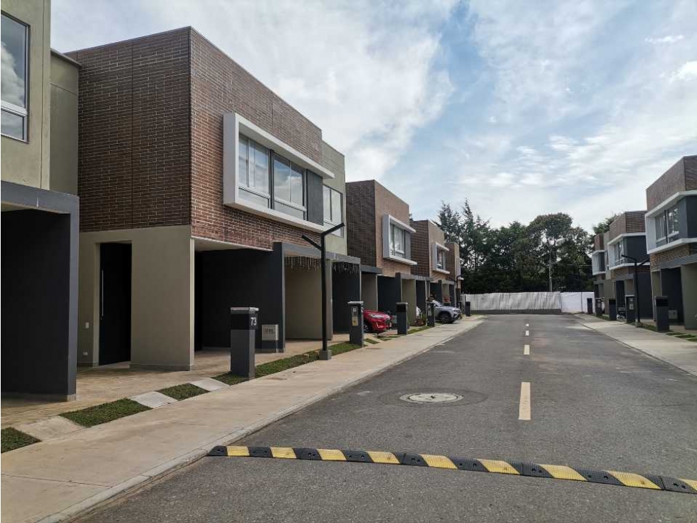 Casa para estrenar en unidad cerrada en el la ceja (LDC) — foto 3