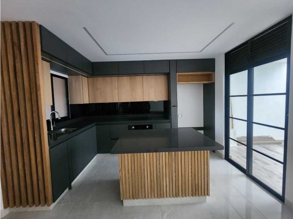 Casa para estrenar en Urbanización abierta, excelente sector — foto 2