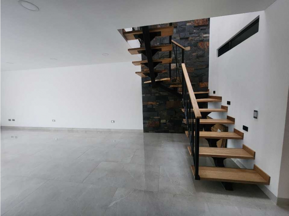 Casa para estrenar en Urbanización abierta, excelente sector — foto 4