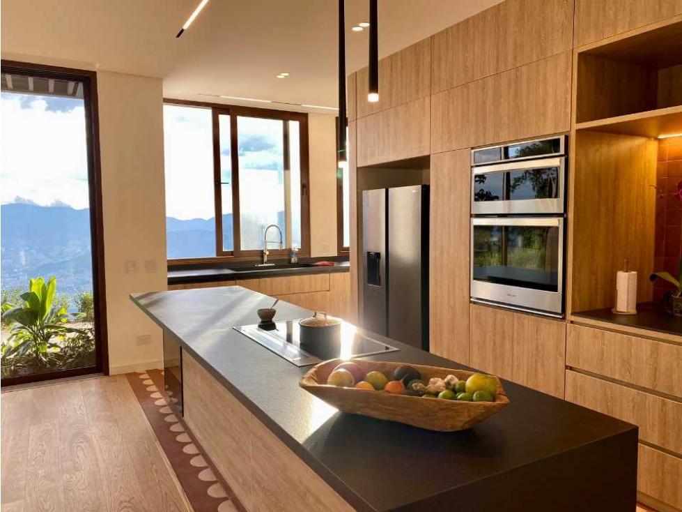Casa en palmas, para Venta o Renta con vista a Medellin. — foto 2