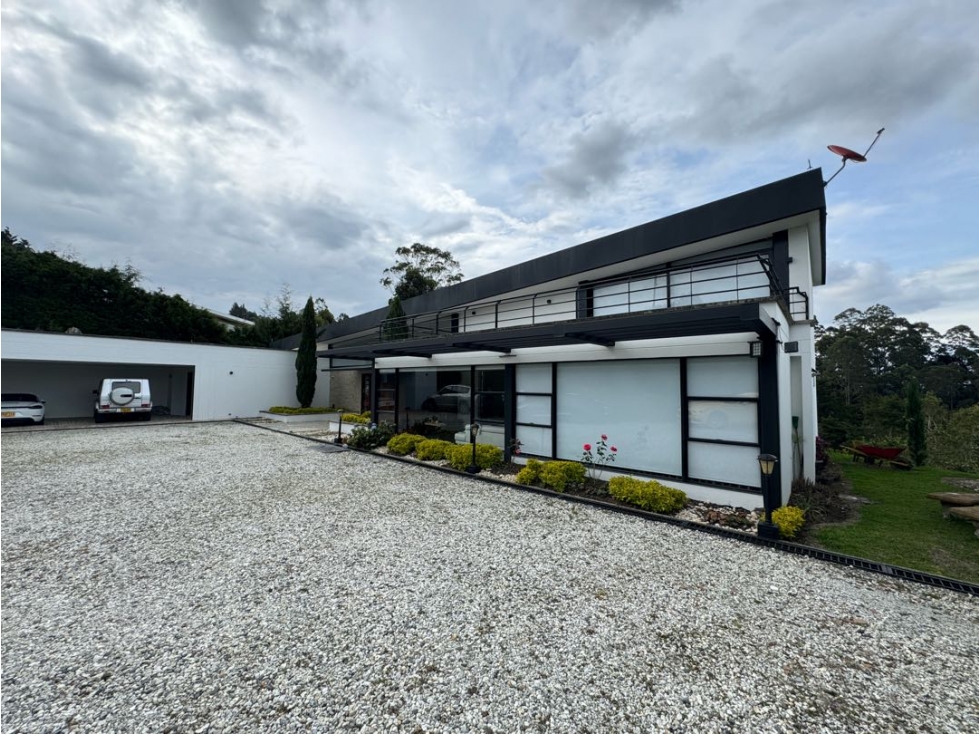Casa para Arriendo Amoblada en Llanogrande cerca al Aeropuerto JMC