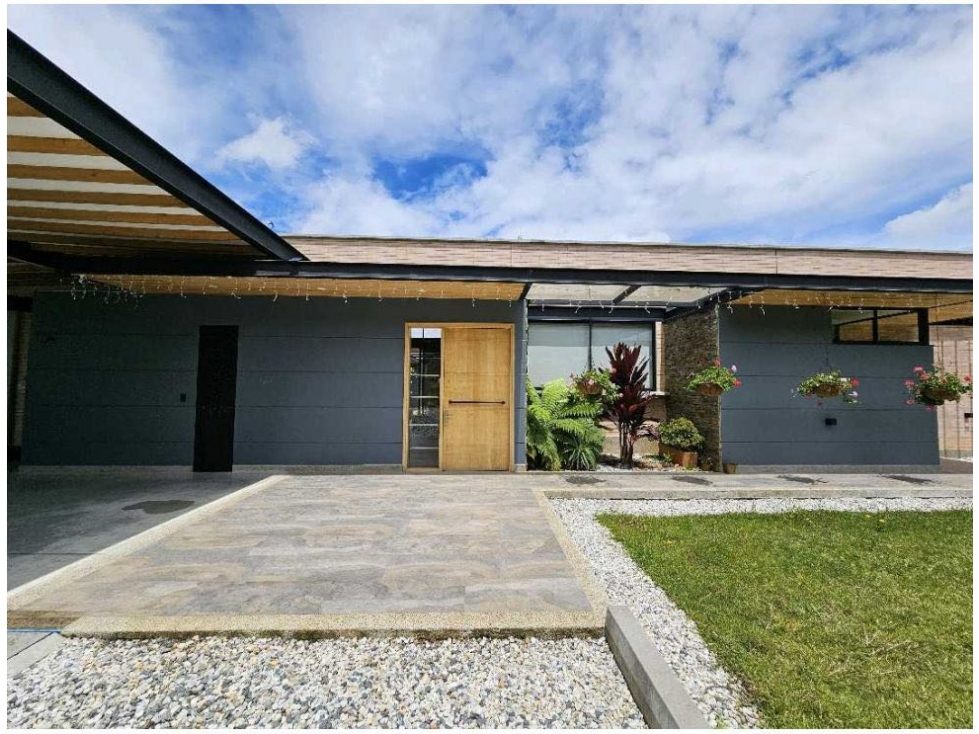 Casa Amoblada en Arriendo en El Retiro sector Pantanillo
