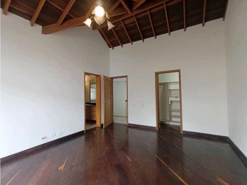 CASA PARA LA RENTA EN EL POBLADO SECTOR ALTOS DEL POBLADO — foto 2