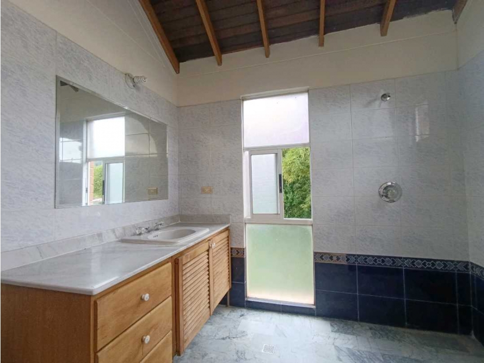 CASA PARA LA RENTA EN EL POBLADO SECTOR ALTOS DEL POBLADO — foto 6