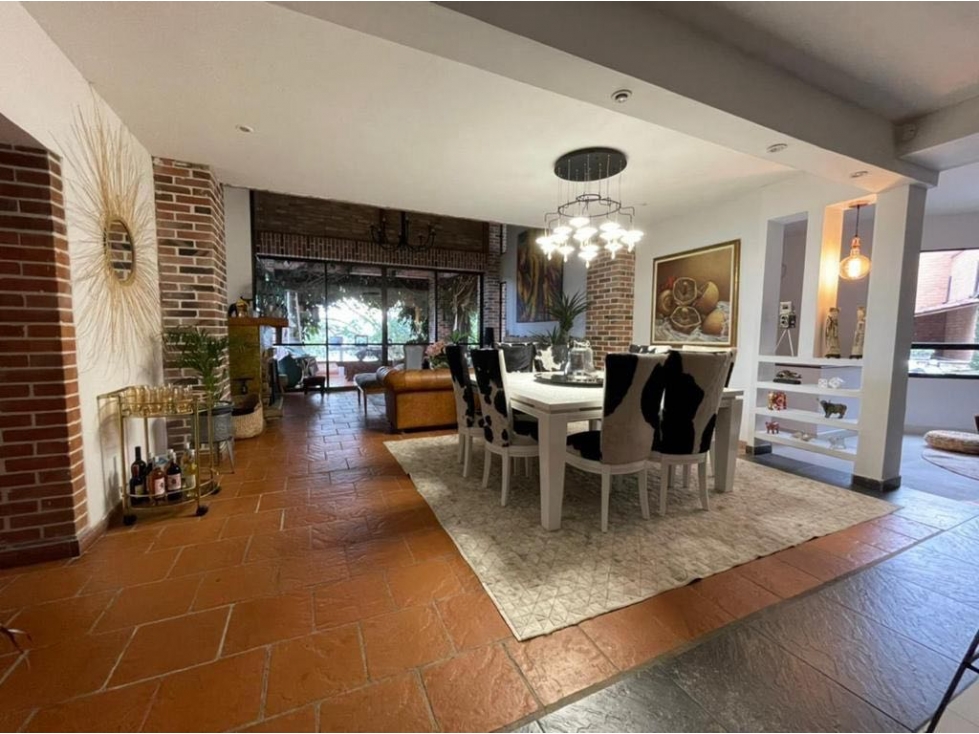 Casa en Venta en Envigado sector Loma del Chocho — foto 3