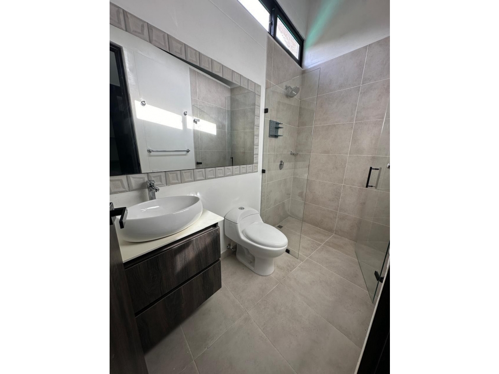 Casa en Arriendo en Llanogrande sector La Amalita — foto 6